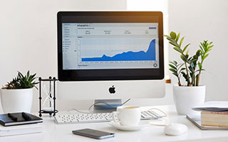 爱游戏电脑版官网-“足球智者”：某某教练解读战术变革心得，足球技战术训练全书