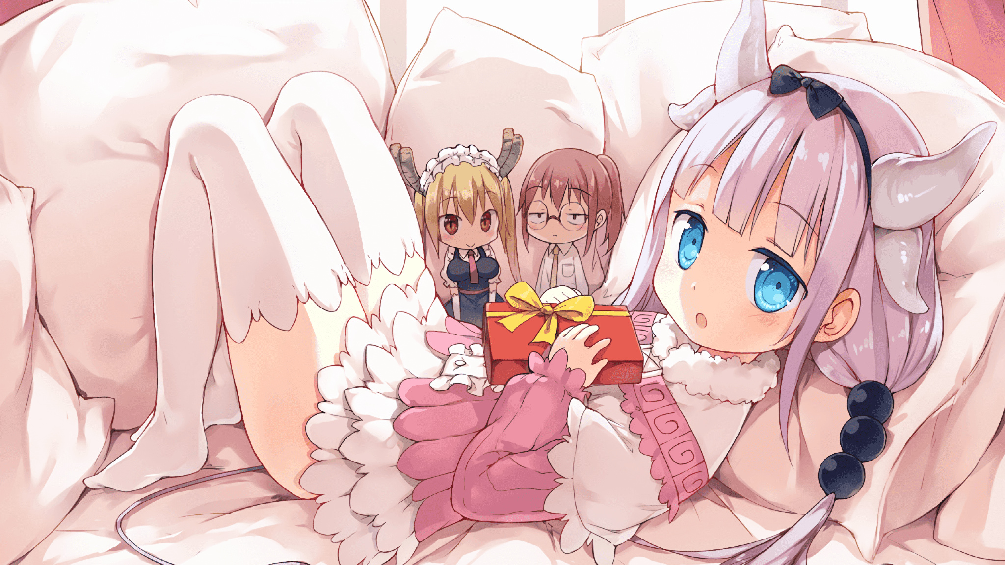 爱游戏平台-狼队中场内维斯前场追球拼抢，展现出色拼搏态度，内维斯集锦