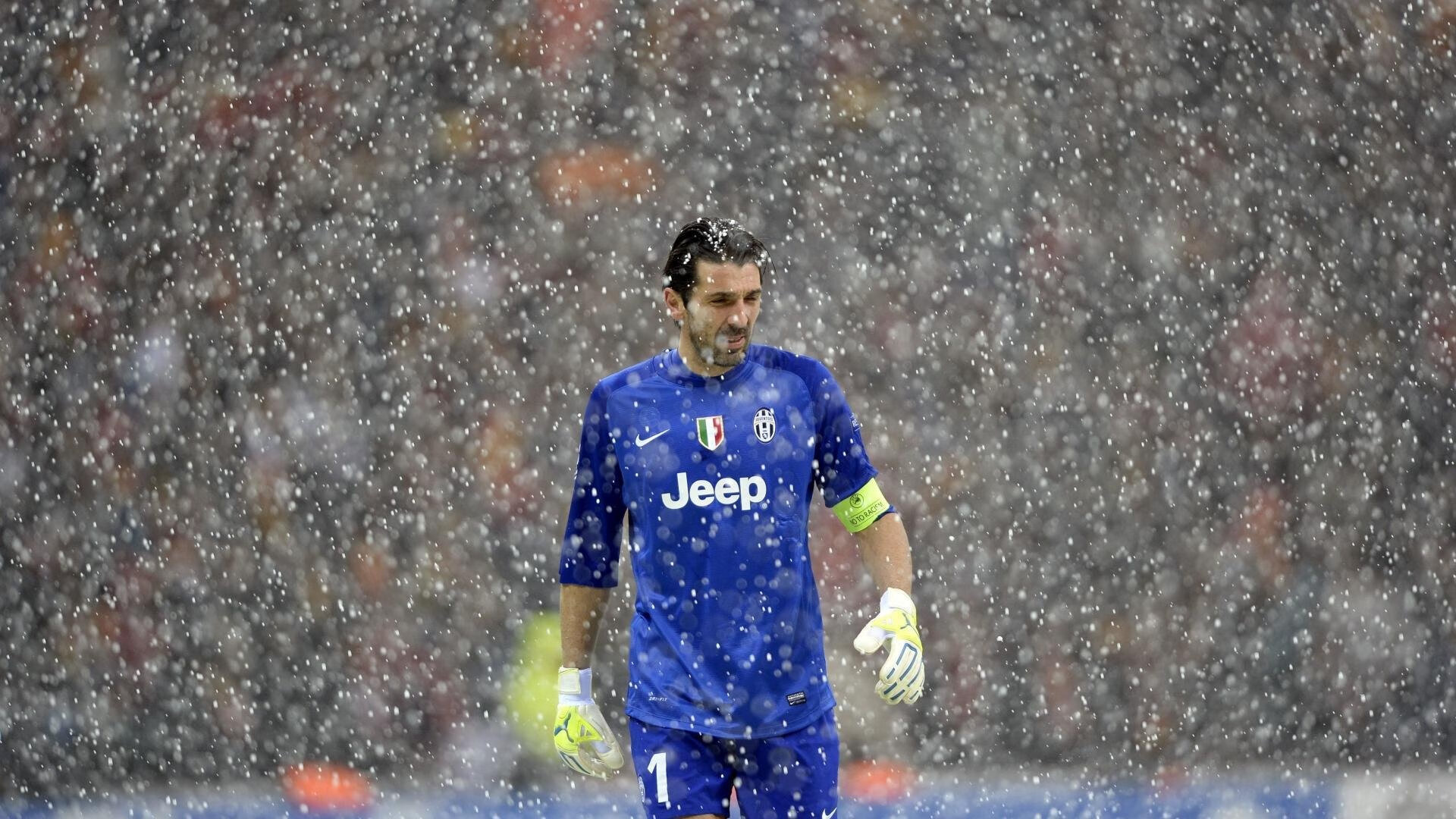 罗马大将连进两球带队取胜,猛攻助球队领跑积分榜,罗马主力阵容2021