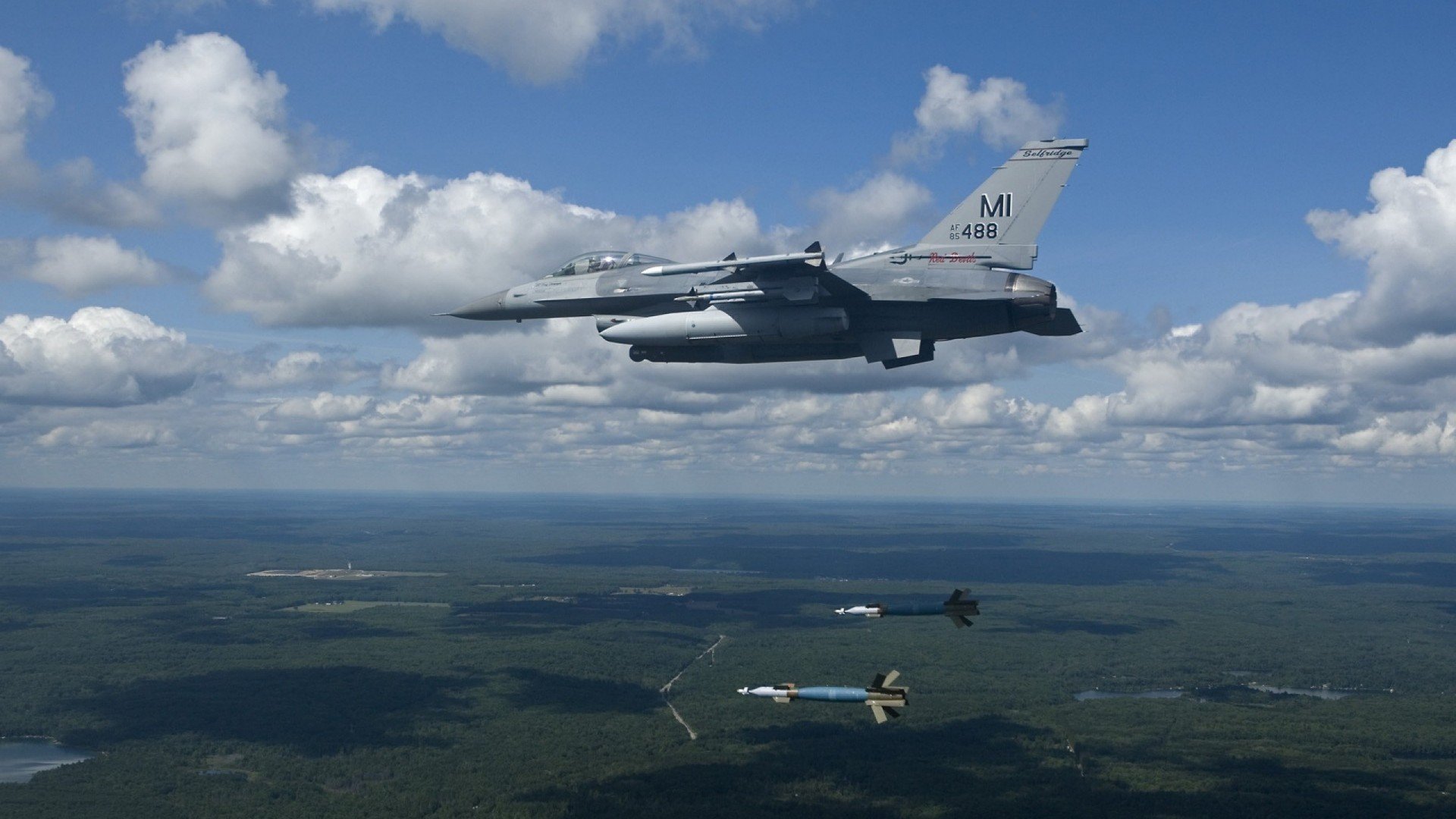 爱游戏官方-国足比赛中场分布密度统计热图，国足的中场