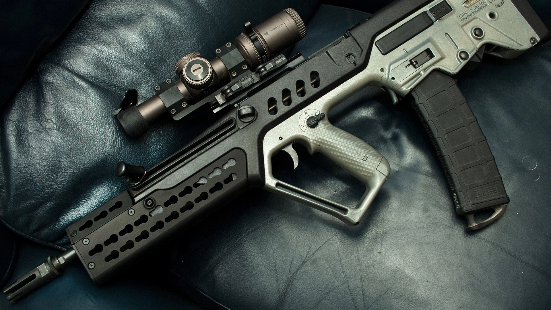 爱游戏体育-篮球青训推行小组互评制度增强团队协作，篮球团队训练