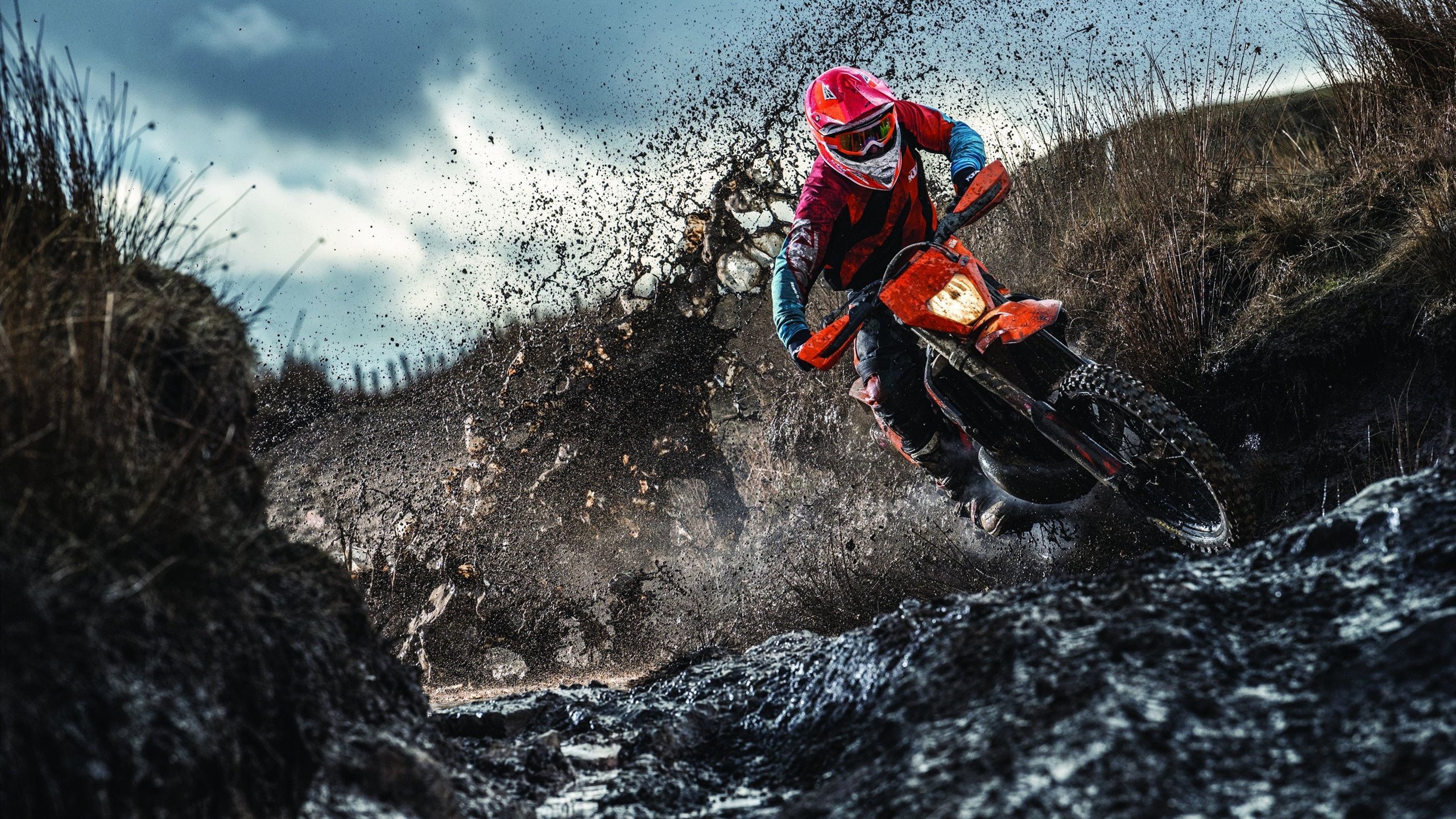 爱游戏体育官方网站-_水上漂浮运动节：特别的水上运动体验_，水上运动项目大全